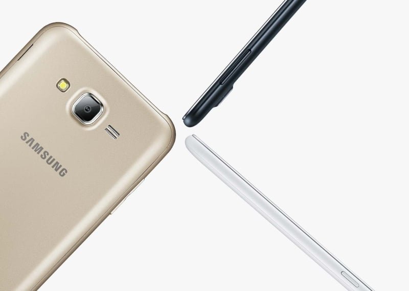  Samsung-Galaxy-J7-04 